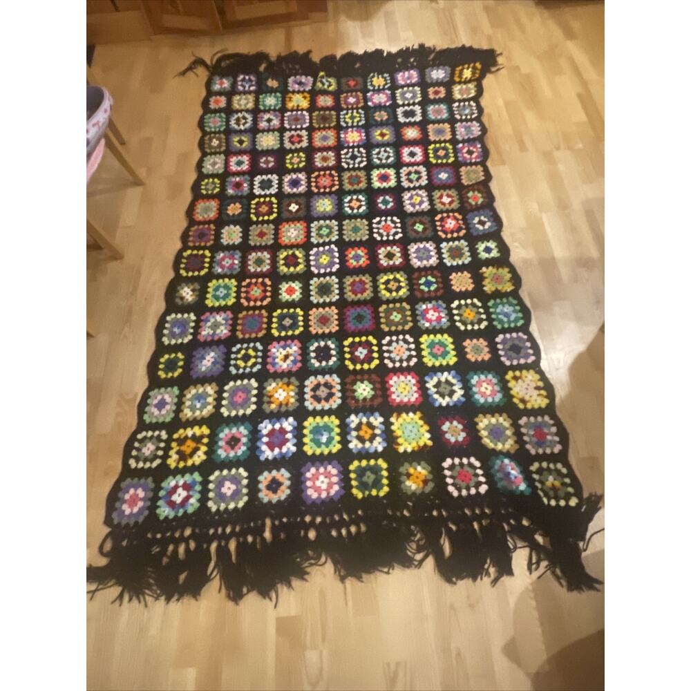 Vintage Handmade Afghan Throw Blanket Granny Square Scalloped & Fringe - 50”x80”